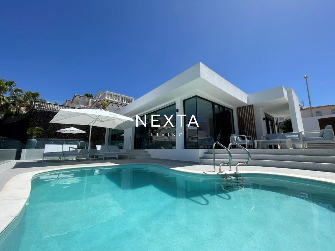 House in Costa Adeje, Adeje, Canary Islands 1 - 18015793