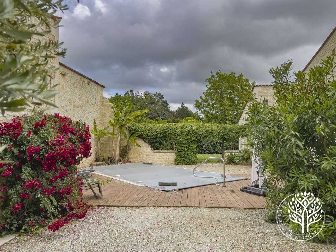 House in Beurlay, Nouvelle-Aquitaine, France 4 - 18014216