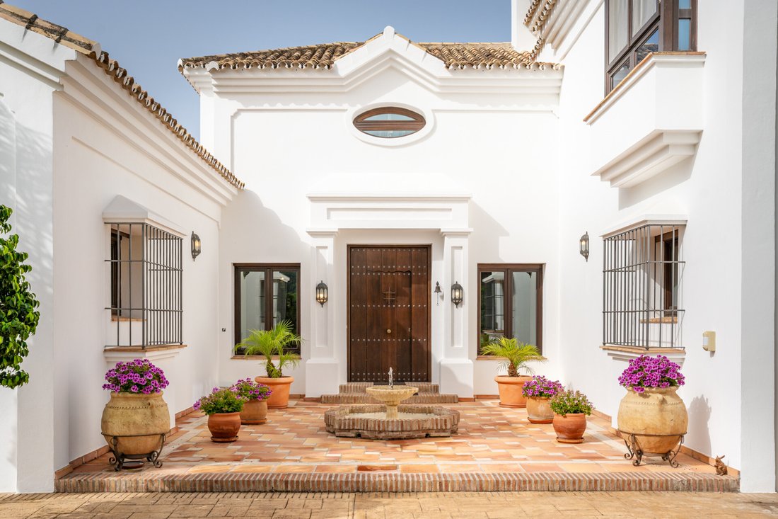 Villa in Benahavis, Andalusia, Spain 2 - 15714083