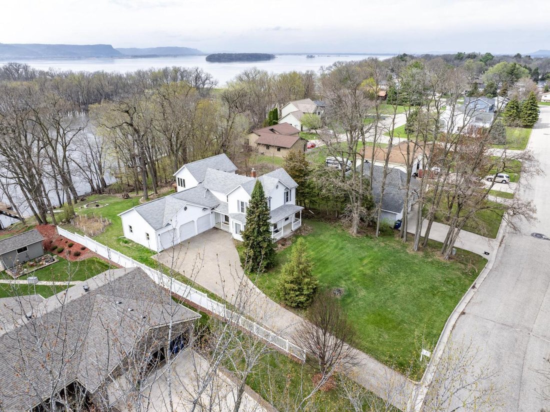 House in La Crosse, Wisconsin, United States 4 - 18019153