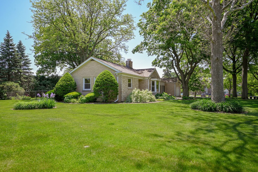 House in Glen Ellyn, Illinois, United States 5 - 18015787
