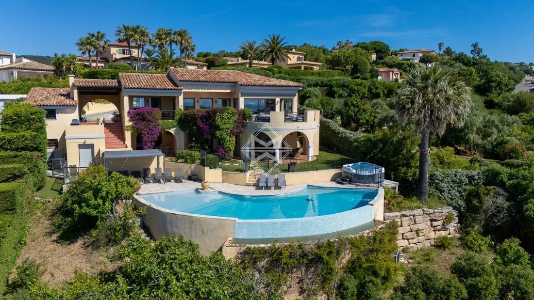 Villa in Nartelle-Noyer-Bellevue-bd des Sardinaux, Sainte-Maxime, France 2 - 18017234