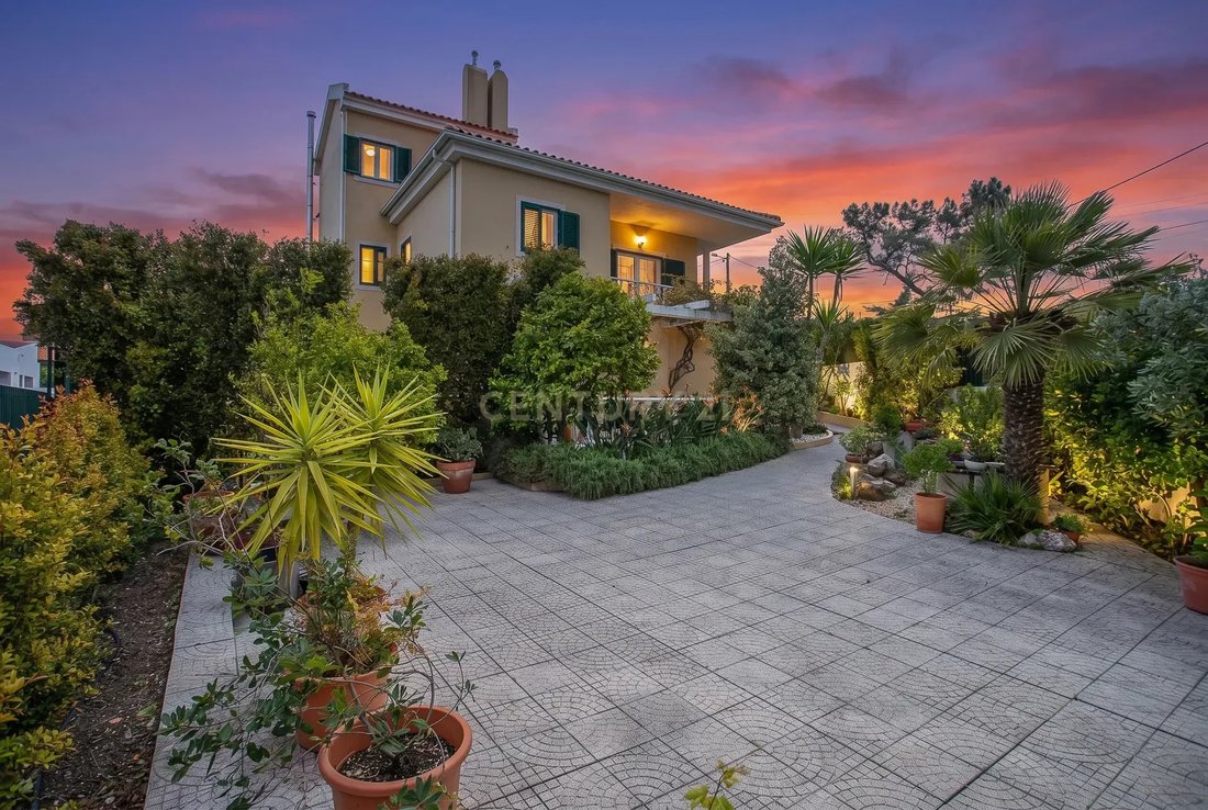 Villa in Almargem do Bispo, Lisbon, Portugal 1 - 18020468