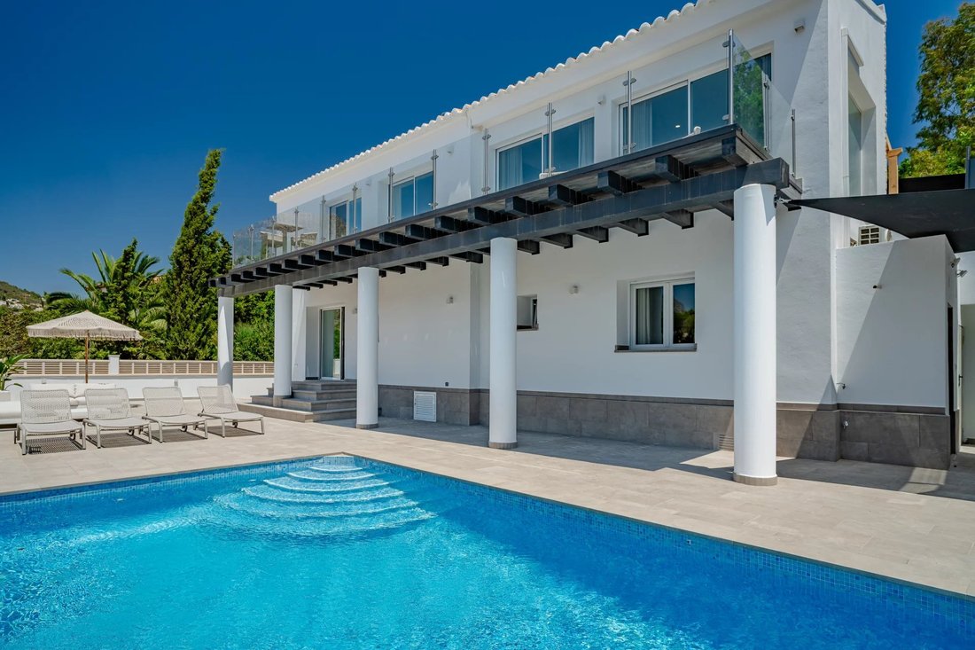Villa in Calp / Calpe, Valencian Community, Spain 1 - 18016995