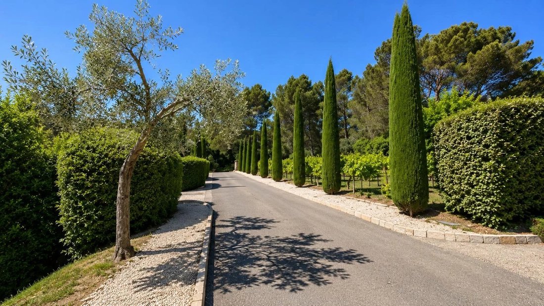 Apartment in Granettes-Jauberte-Sainte Anne, Aix-en-Provence, France 1 - 18016726