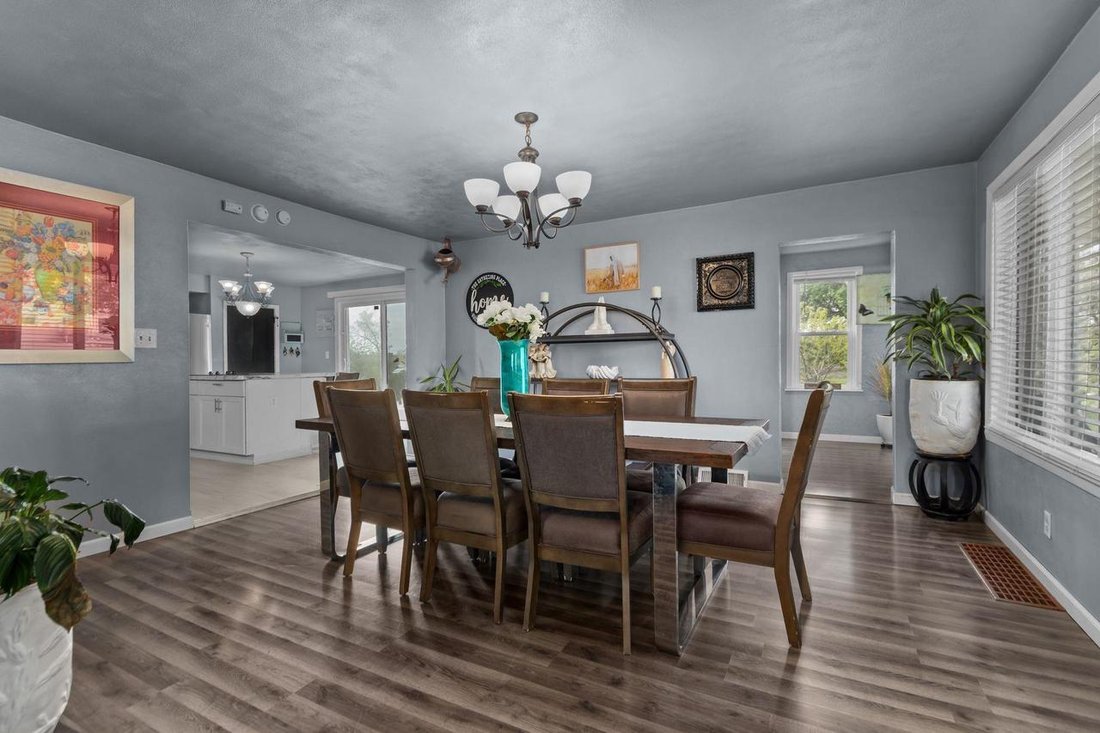 House in Menasha, Wisconsin, United States 5 - 18019067