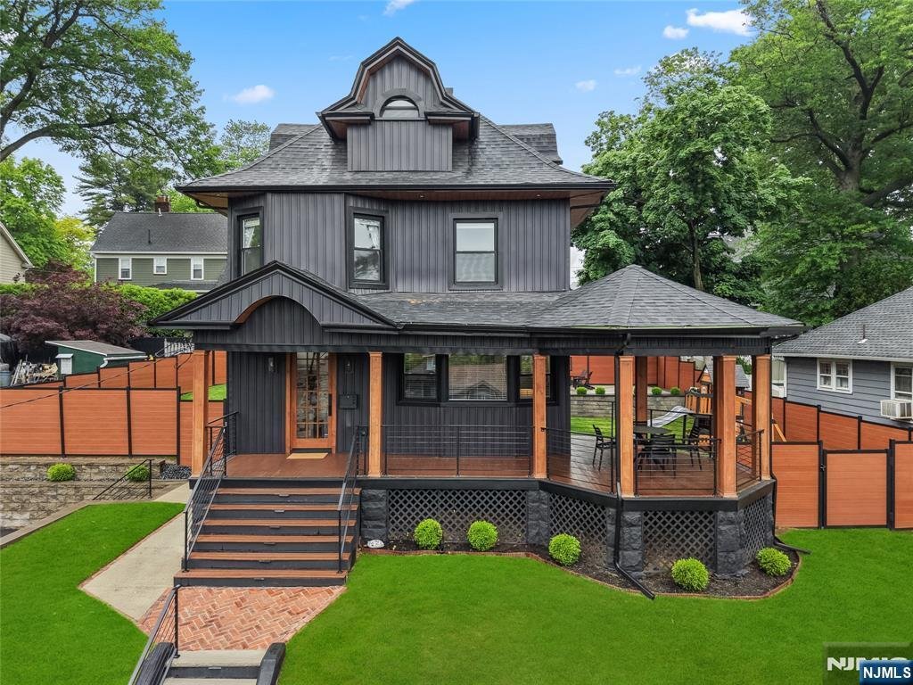House in Nutley, New Jersey, United States 1 - 18020979