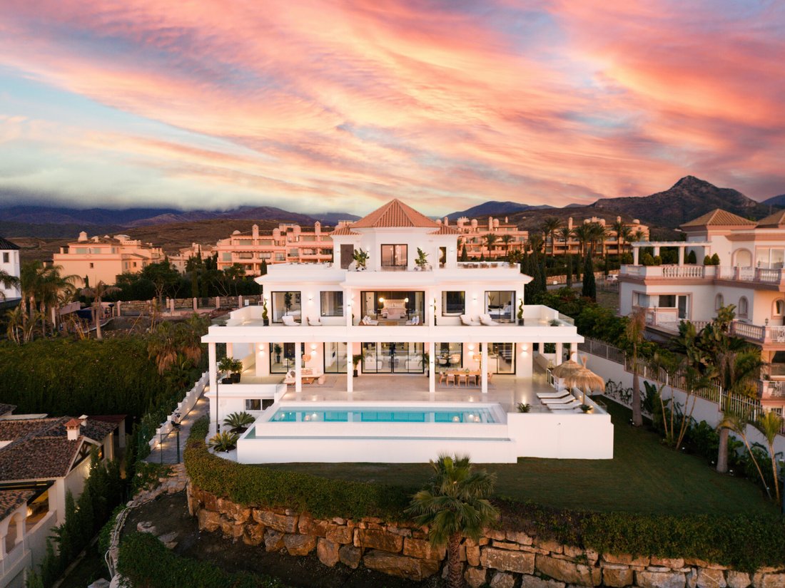 Villa in Cancelada, Estepona, Andalusia 1 - 12476323