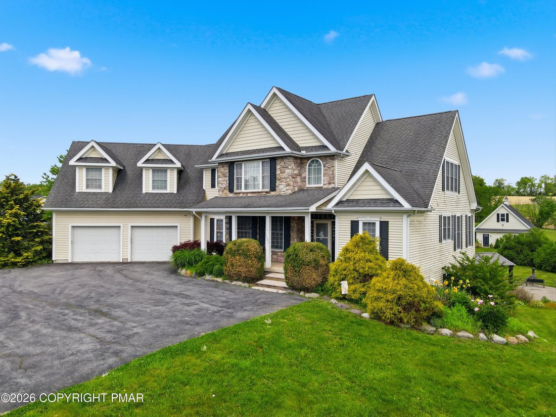 House in Mount Bethel, Pennsylvania, United States 1 - 18017758