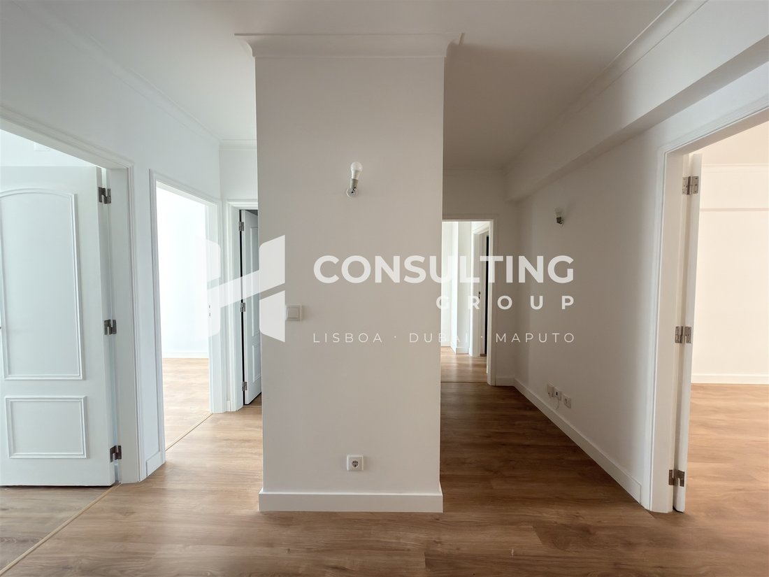 Apartment in Sao Domingos de Benfica, Lisbon, Portugal 4 - 18019488