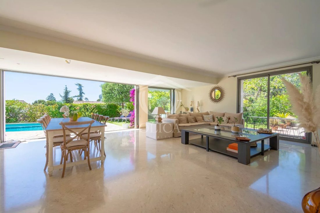 Villa in Vaug, Villeneuve-Loubet, France 5 - 17629894