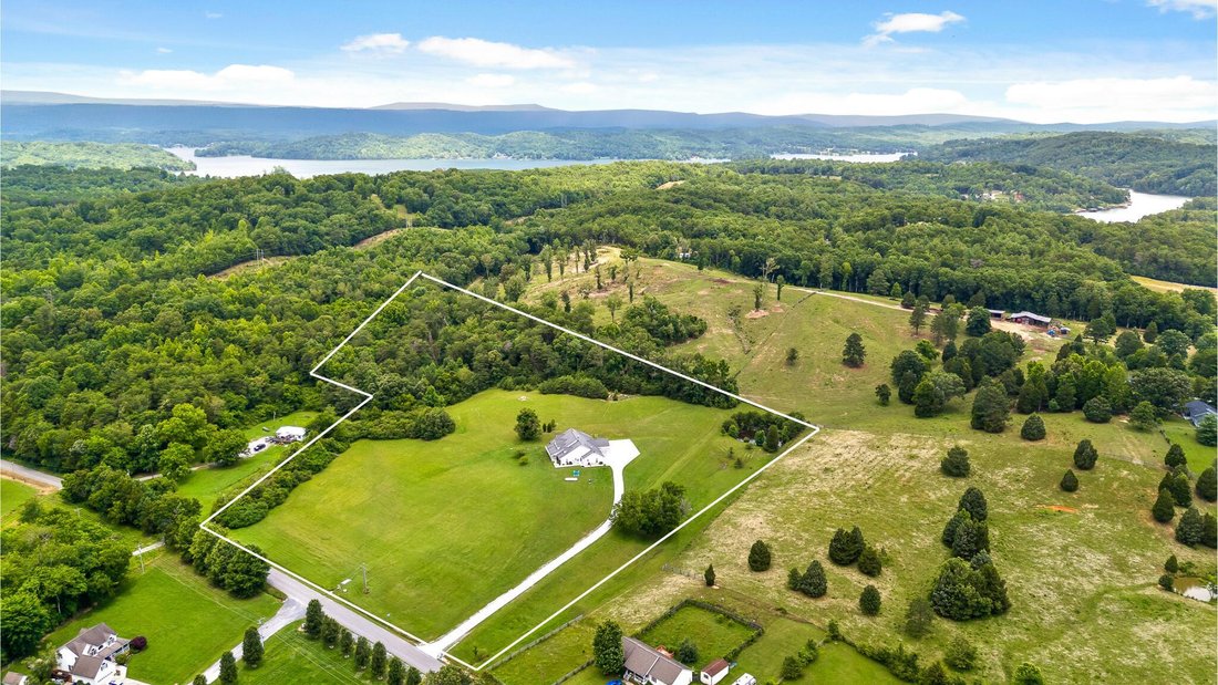 Farm Ranch in Spring City, Tennessee, United States 3 - 18018277