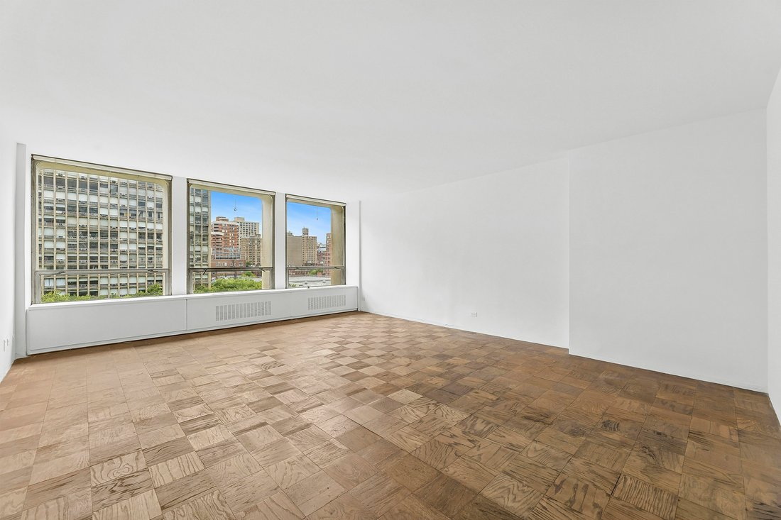 House in New York, New York, United States 3 - 18010093