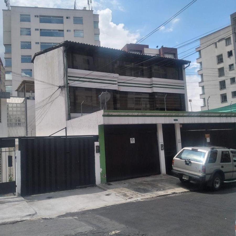 Land in Quito, Ecuador 2 - 18016777