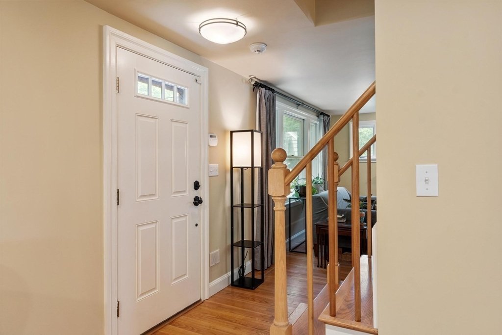 House in Bedford, Massachusetts, United States 4 - 18018132