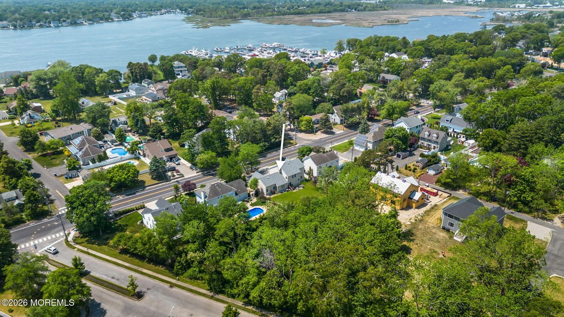 House in Brick Township, New Jersey, United States 4 - 18017551
