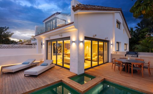 Villa in Golden Mile, Andalusia, Spain 1