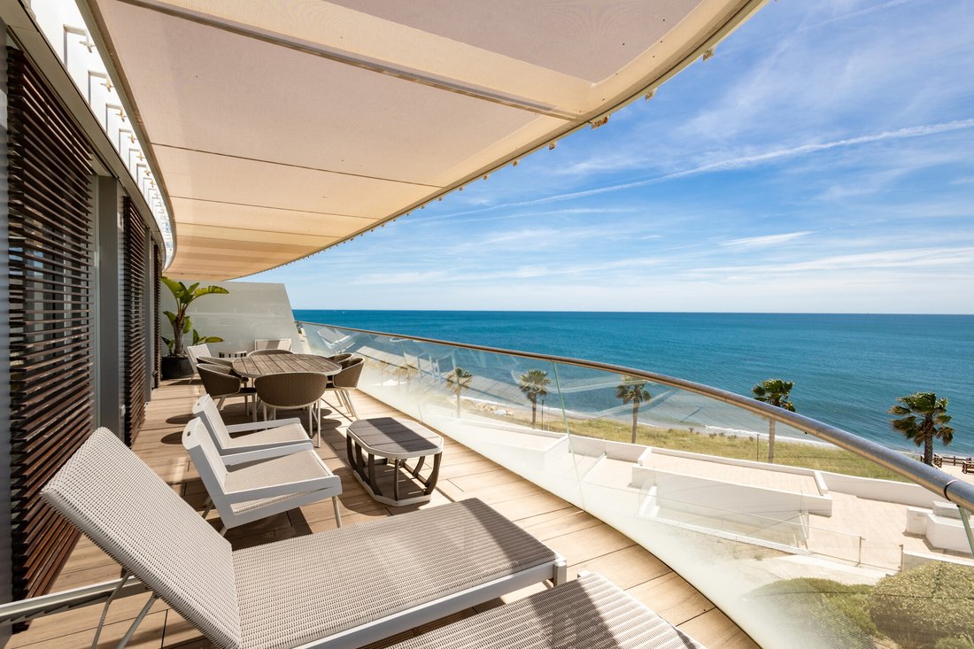 Apartment in Estepona, Andalusia, Spain 1 - 17958138