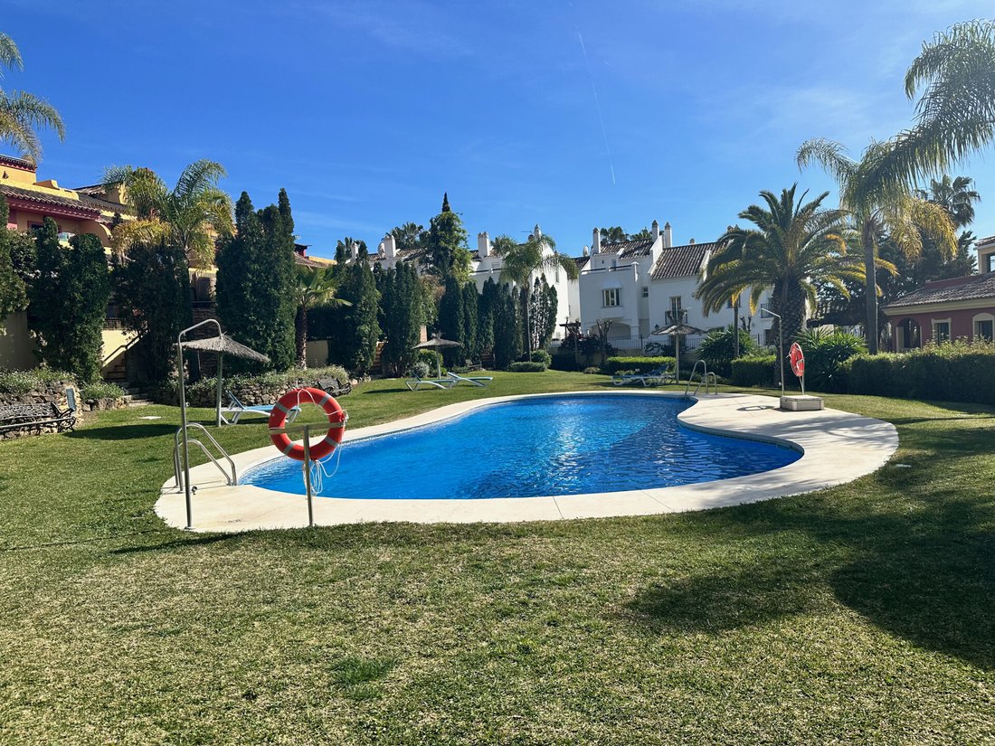 Townhouse in Marbella, Andalusia, Spain 1 - 17860692