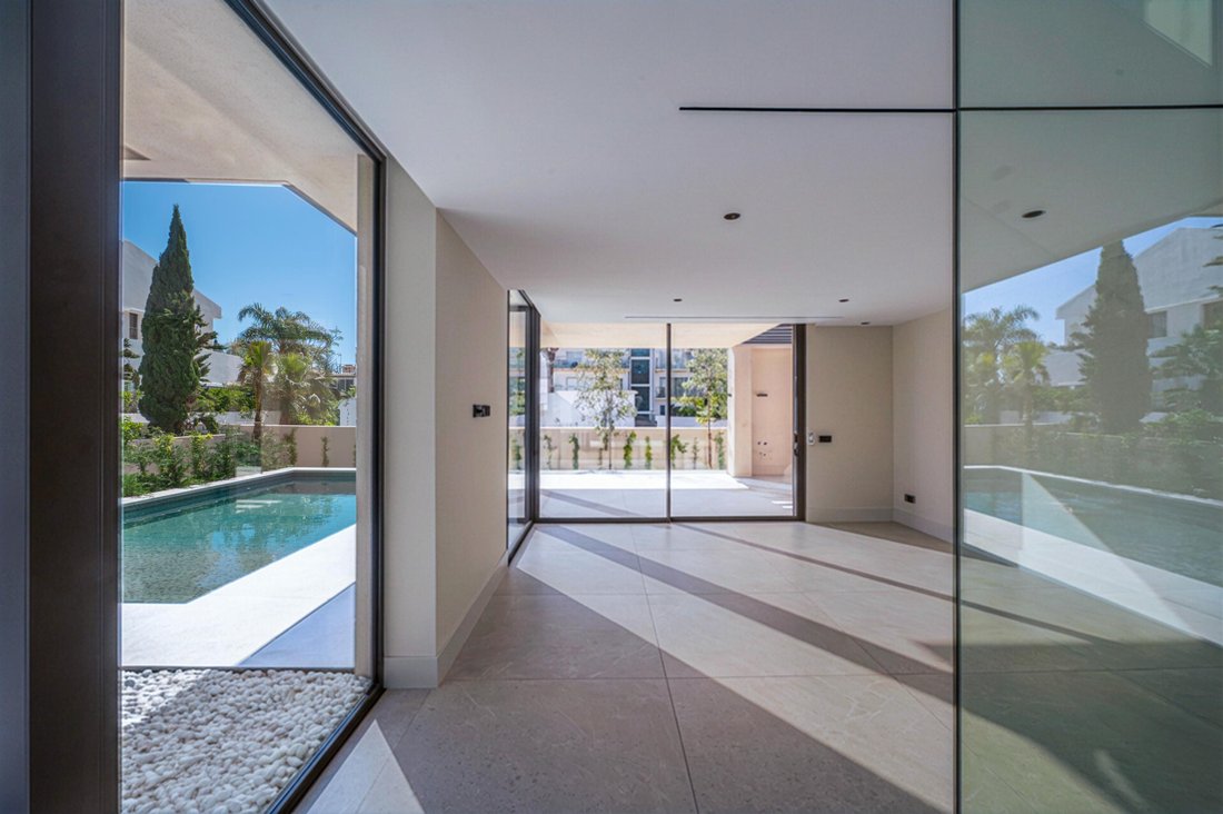 Villa in Golden Mile, Andalusia, Spain 3 - 15401663