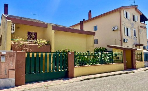 Villa in Pirri, Cagliari, Sardinien 1