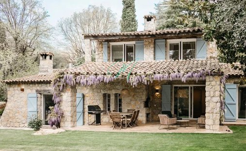 House in Sud, Roquefort-les-Pins, France 1