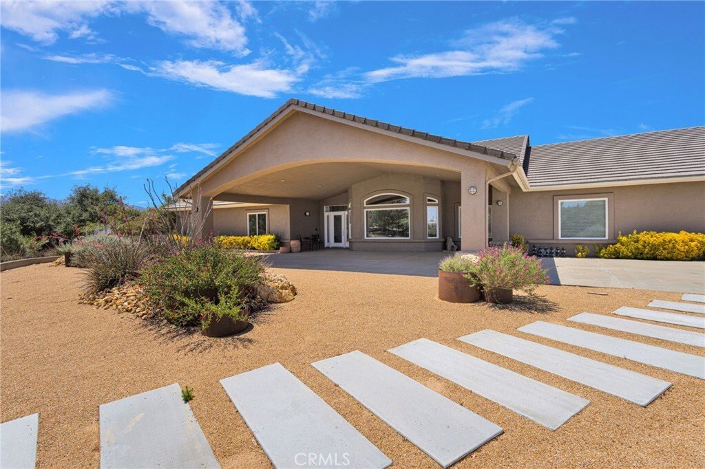 House in Oak Hills, California, United States 2 - 17938440