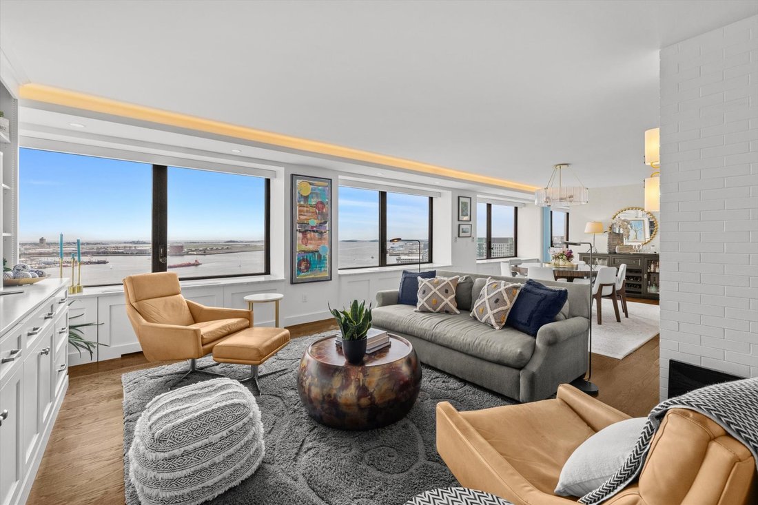 Condo in Boston, Massachusetts, United States 1 - 18015451