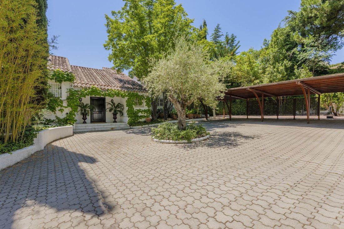 Villa in Somosaguas, Pozuelo de Alarcon, Comunidad de Madrid 5 - 18016612