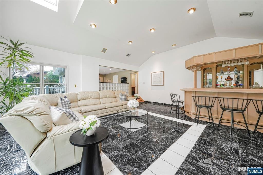 House in Wayne, New Jersey, United States 3 - 18020813
