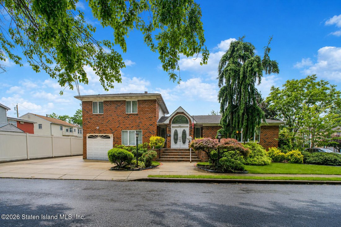 House in New York, New York, United States 2 - 16800710