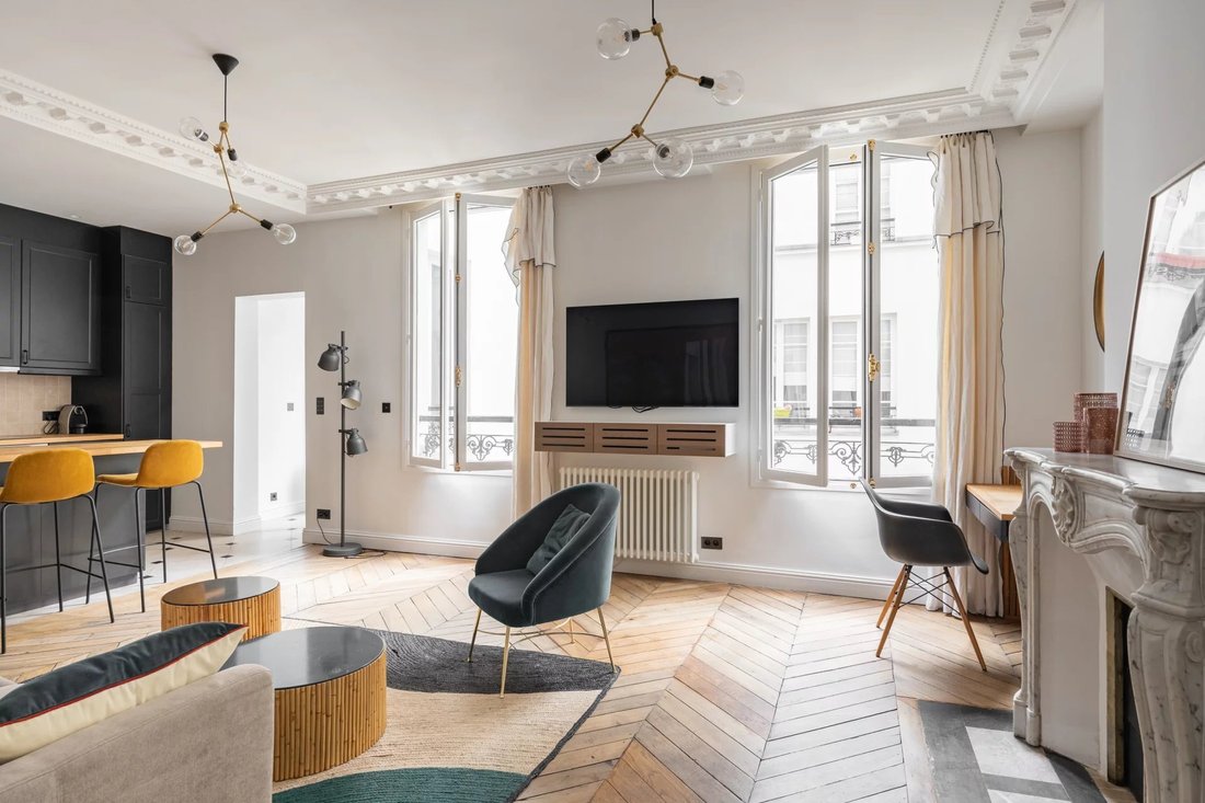 Apartment in Odéon, Paris 6e Arrondissement, Paris 2 - 18015833