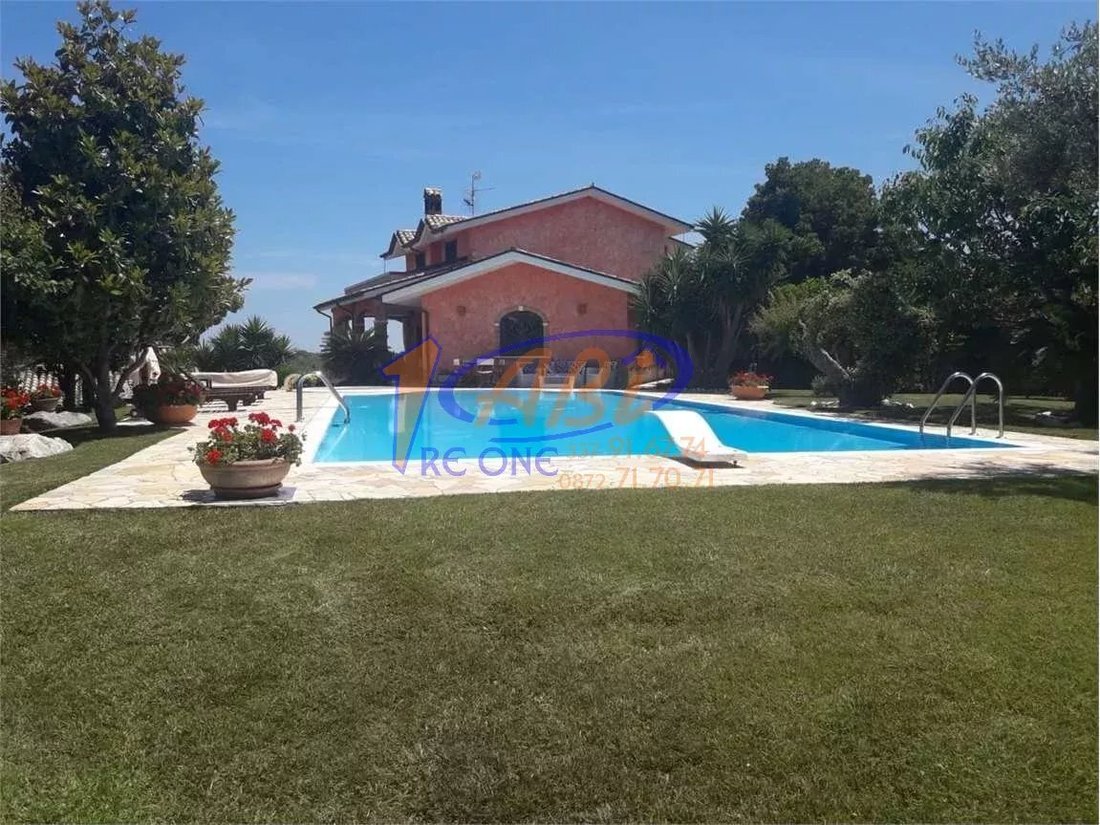 Villa in Treglio, Abruzzo, Italy 1 - 18017088