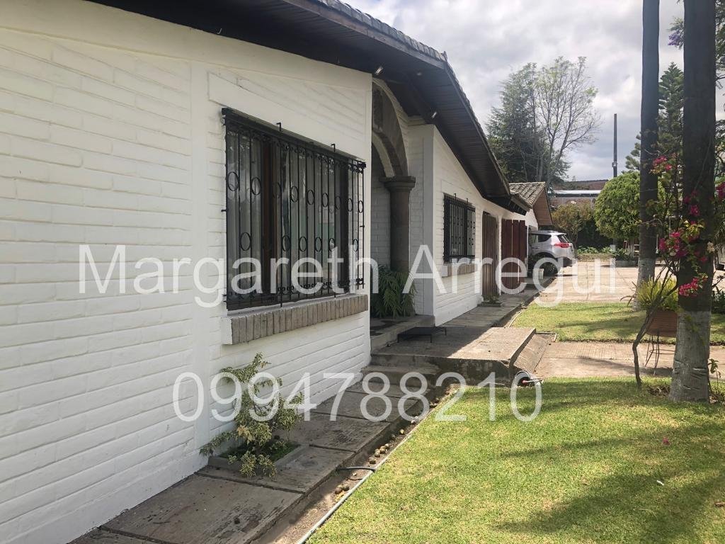 Land in Quito, Pichincha, Ecuador 1 - 18016750