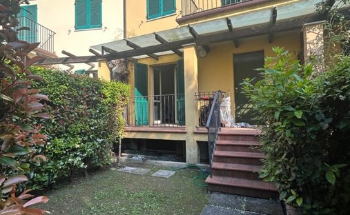 Villa in Pietrasanta, Tuscany, Italy 1