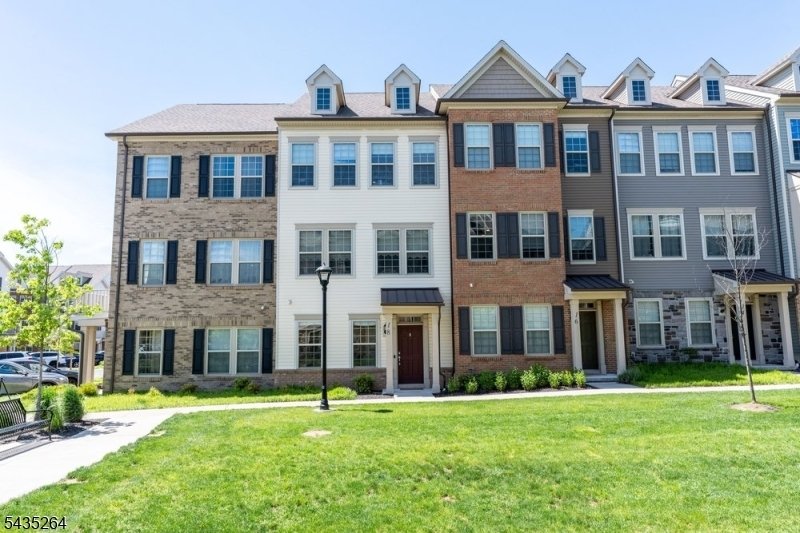 Condo in Livingston, New Jersey, United States 1 - 18021063