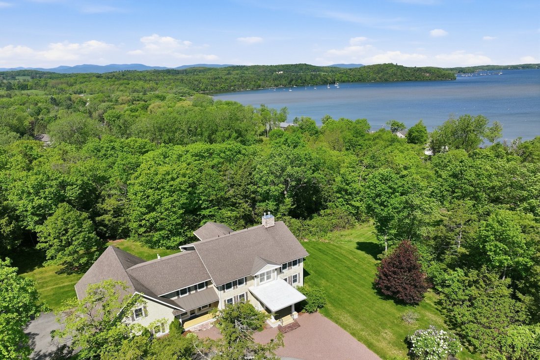 House in Shelburne, Vermont, United States 3 - 17890010