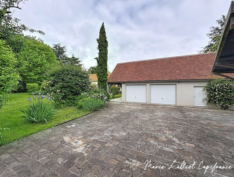 House in Courcy-aux-Loges, Centre-Val de Loire, France 2 - 17800401