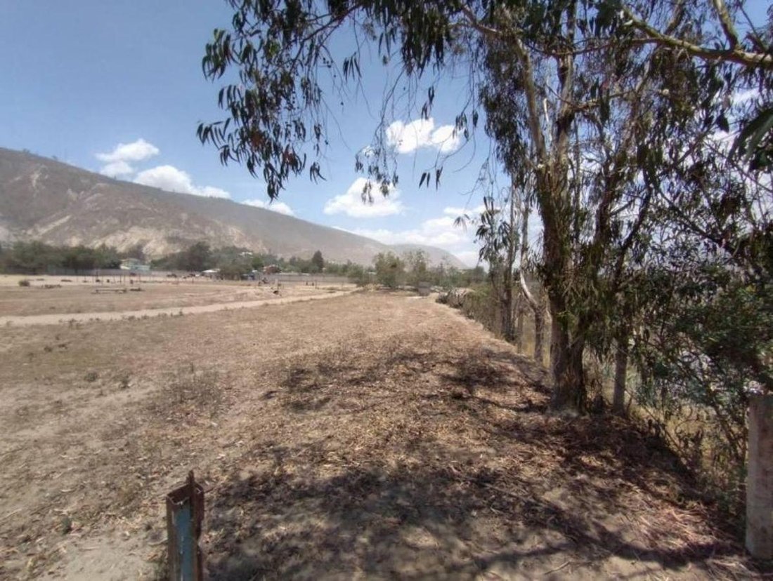 Land in Quito, Pichincha, Ecuador 3 - 18016787