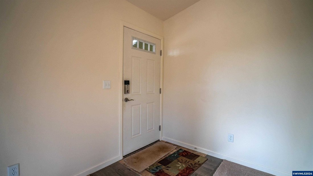 House in Springfield, Oregon, United States 3 - 18020667