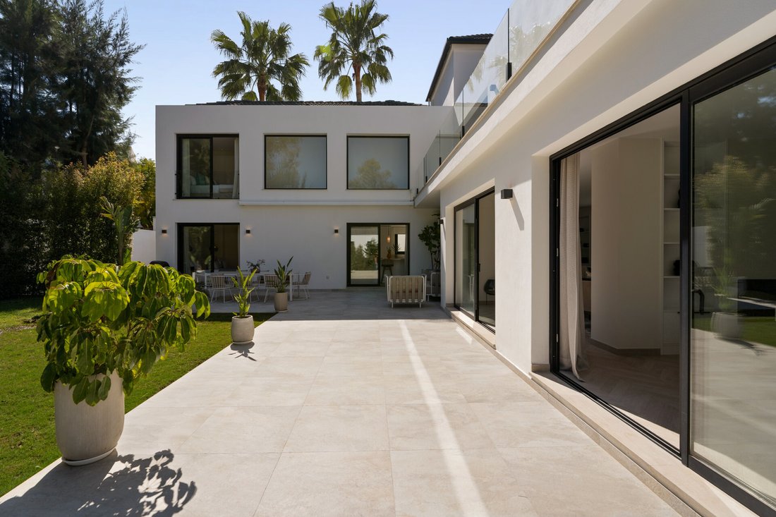 Villa in Nueva Andalucia, Marbella, Spain 4 - 17670473