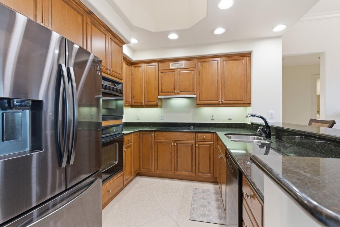 Condo in Naples, Florida, United States 5 - 18018728