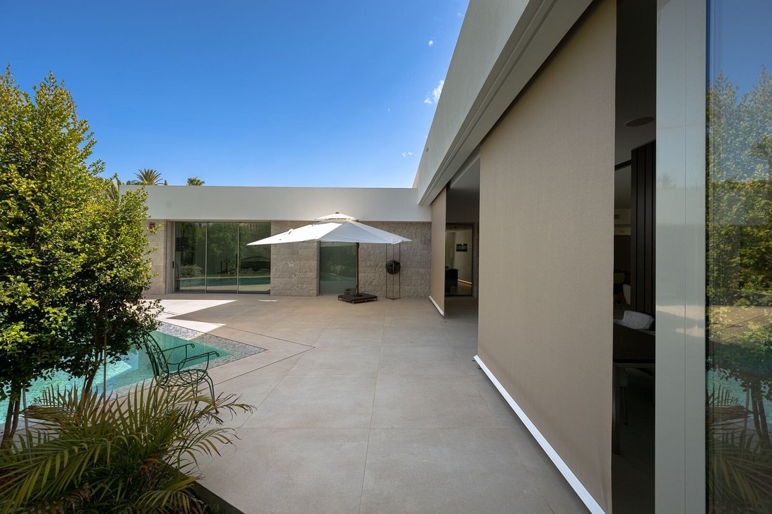 Villa en Elviria-Cabopino, Marbella, España 5 - 18016979
