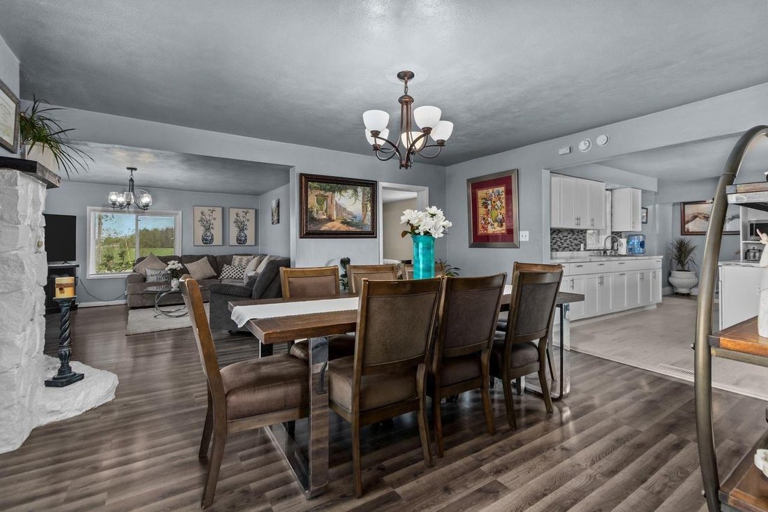 House in Menasha, Wisconsin, United States 4 - 18019067