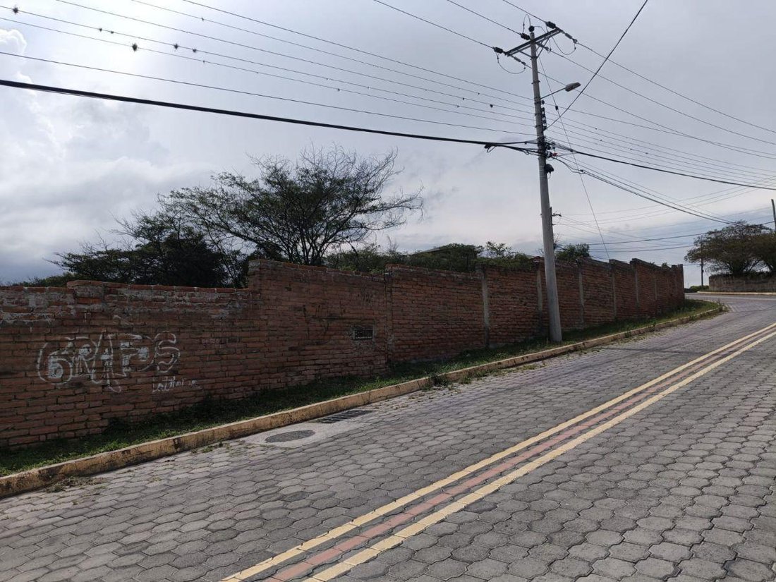 Land in Quito, Pichincha, Ecuador 5 - 18016783