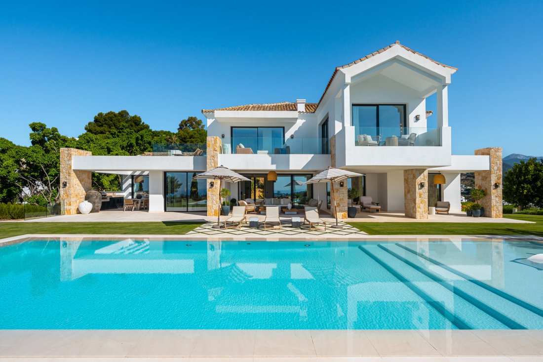 Villa in Cancelada, Estepona, Andalusia 1 - 16784603