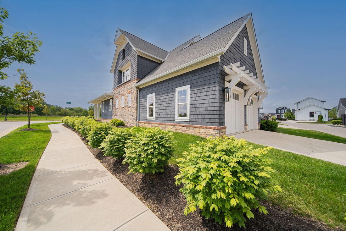 House in Lewis Center, Ohio, United States 4 - 18018107