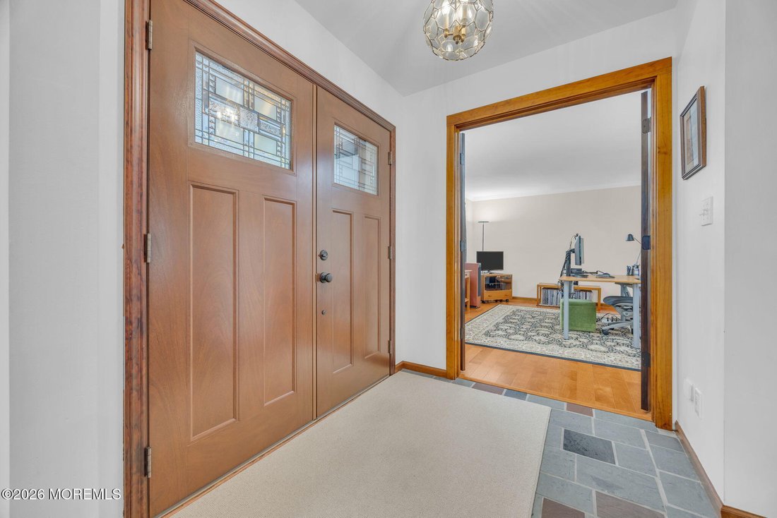 House in Holmdel, New Jersey, United States 4 - 18018637
