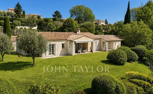 House in Val de Cagne-Colline Route de Vence, Cagnes-sur-Mer, France 1