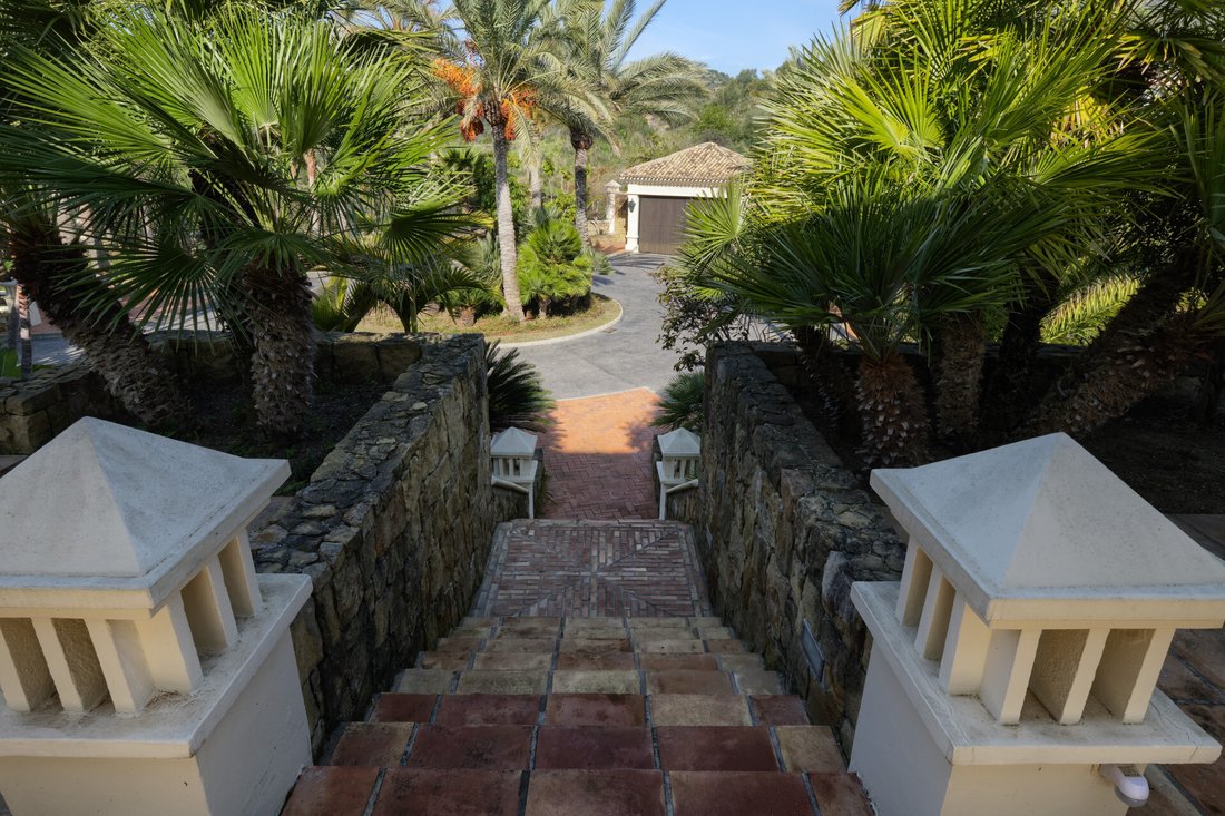 Villa in Marbella, Andalusia, Spain 3 - 12130481